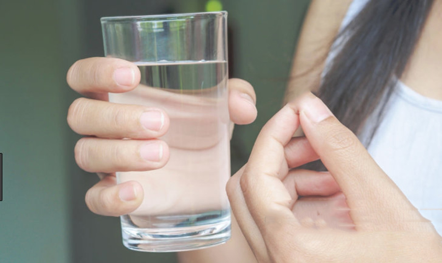 Un cardiolog spune ca bei apa gresit